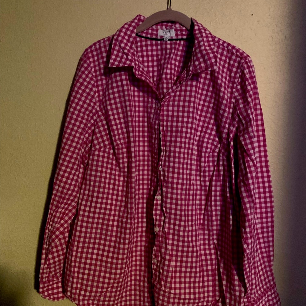 Long sleeve checkerboard shirt